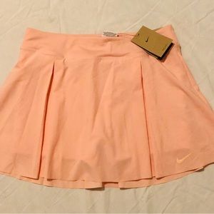 Nike Dri-Fit pink golf skirt above the knee size L new with tags